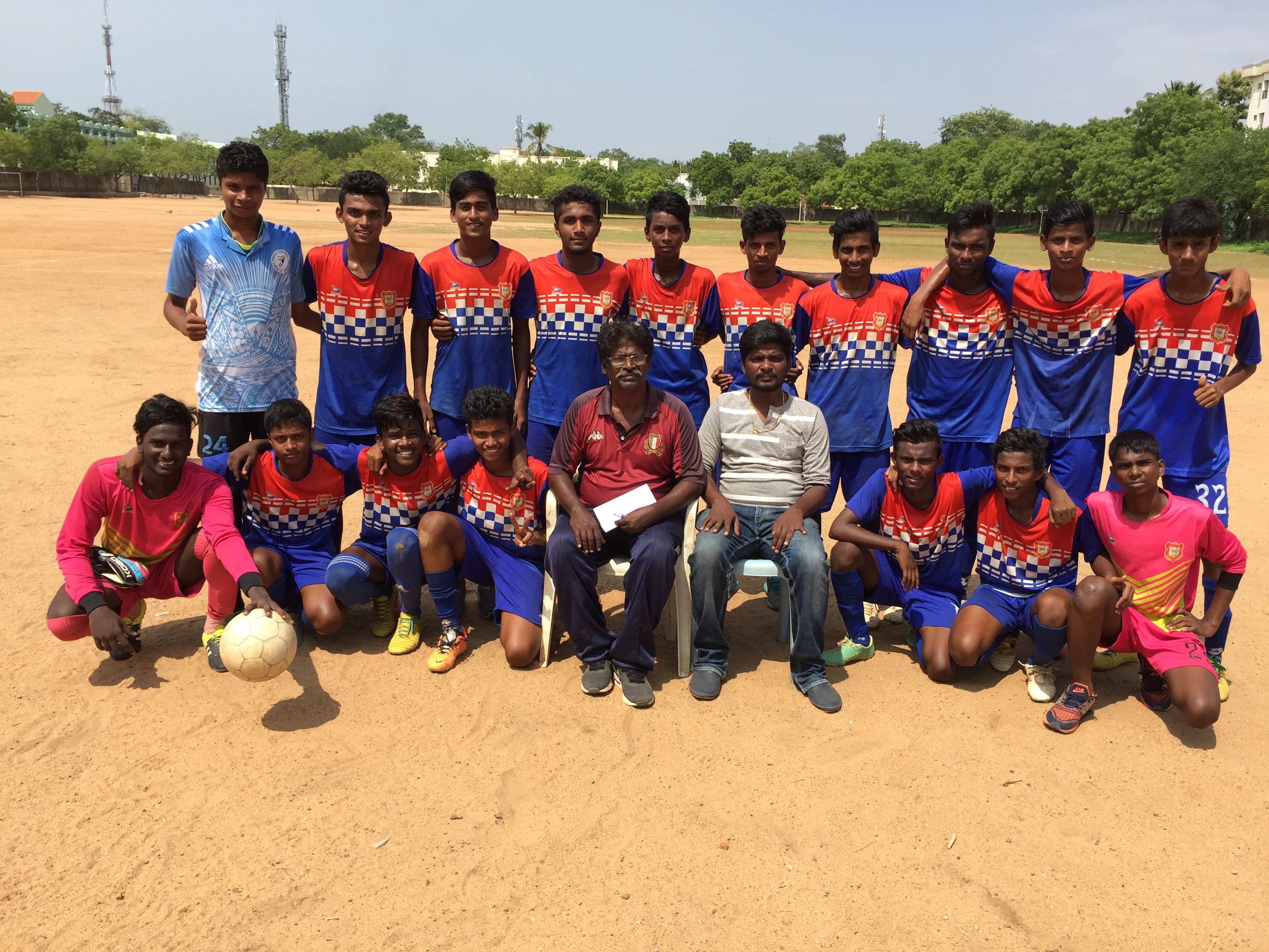evaans school Football team